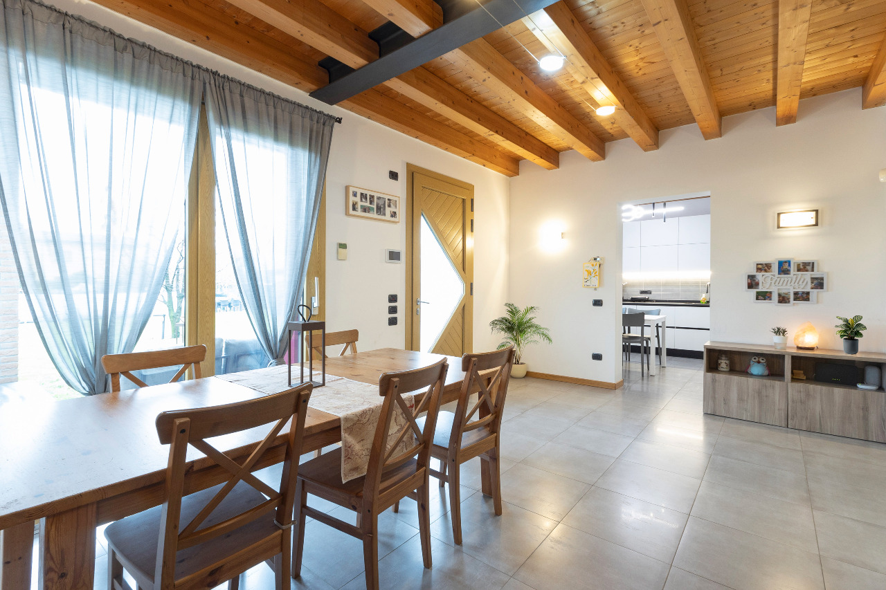 Casa Bifamiliare/Schiera in vendita a Silea